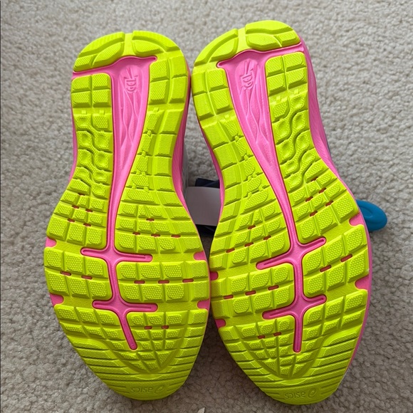 Asics White and Pink Athletic Shoes with Breathable Upper - Picture 10 of 10